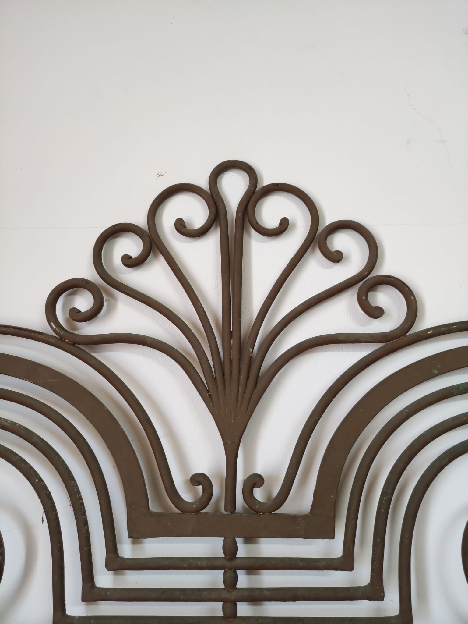 Imposing Double Bed - Image 6