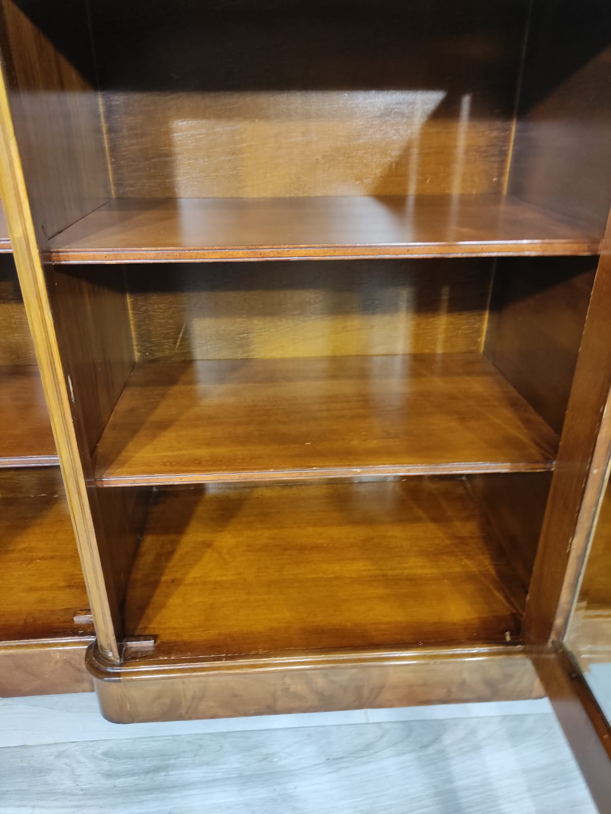 Servante francese in piuma di noce - immagine 7