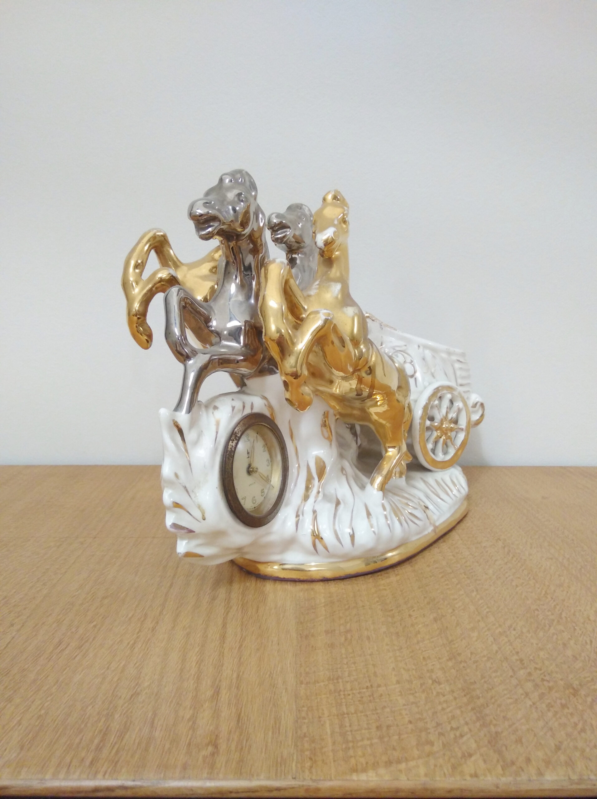 Orologio di ceramica