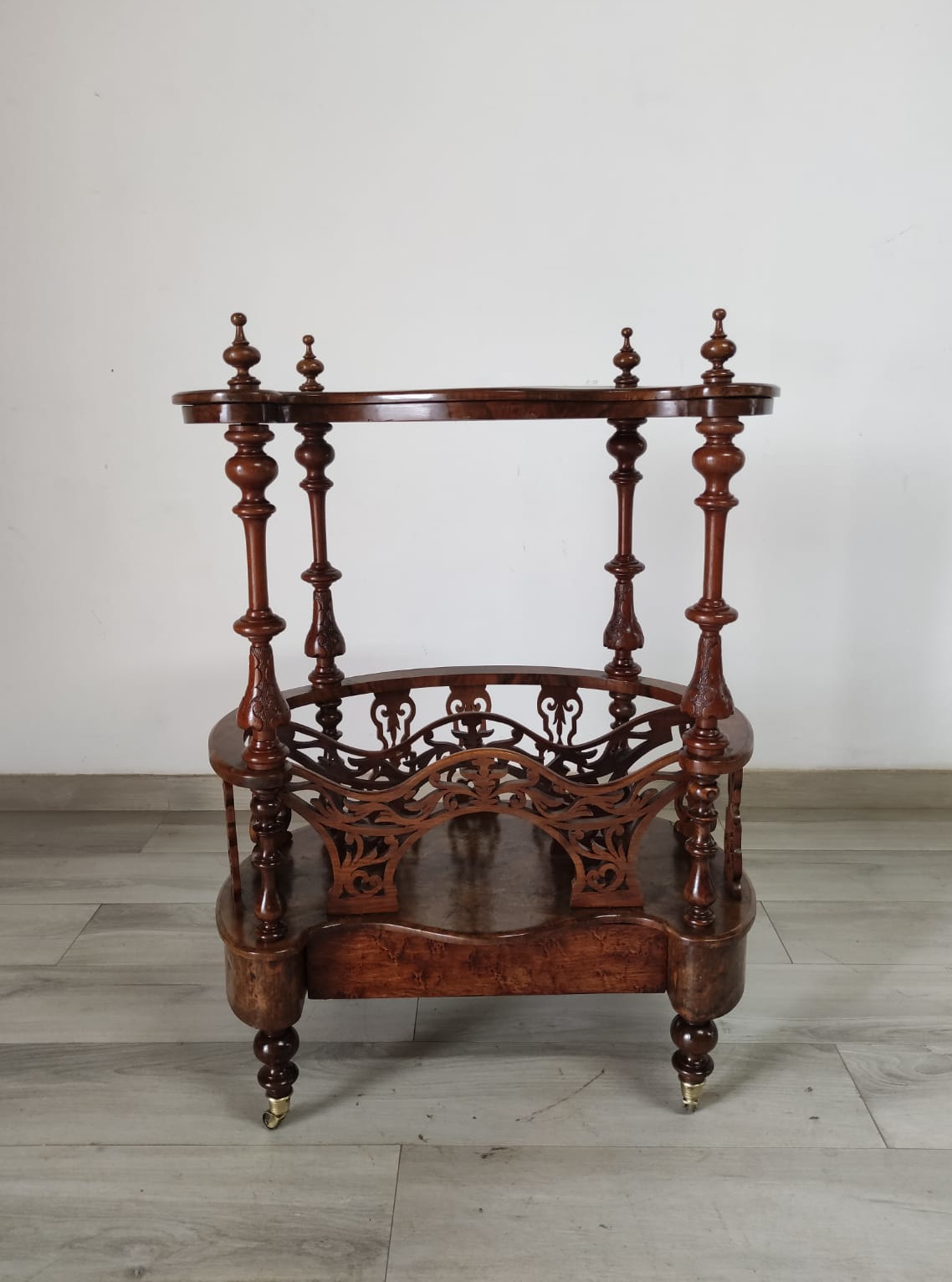 Tavolino vittoriano - immagine 2