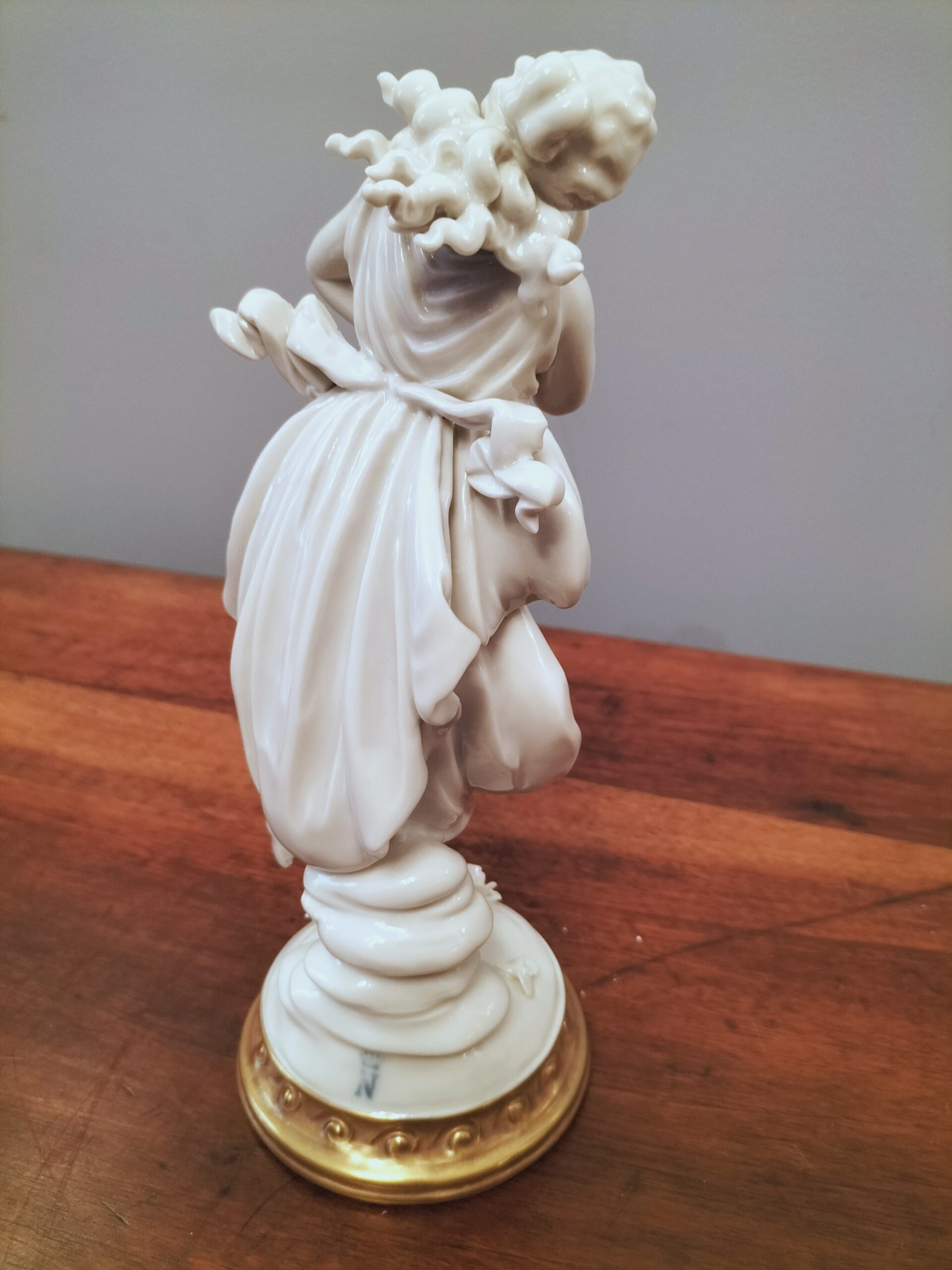 Coppia di danzatrici Capodimonte - immagine 5