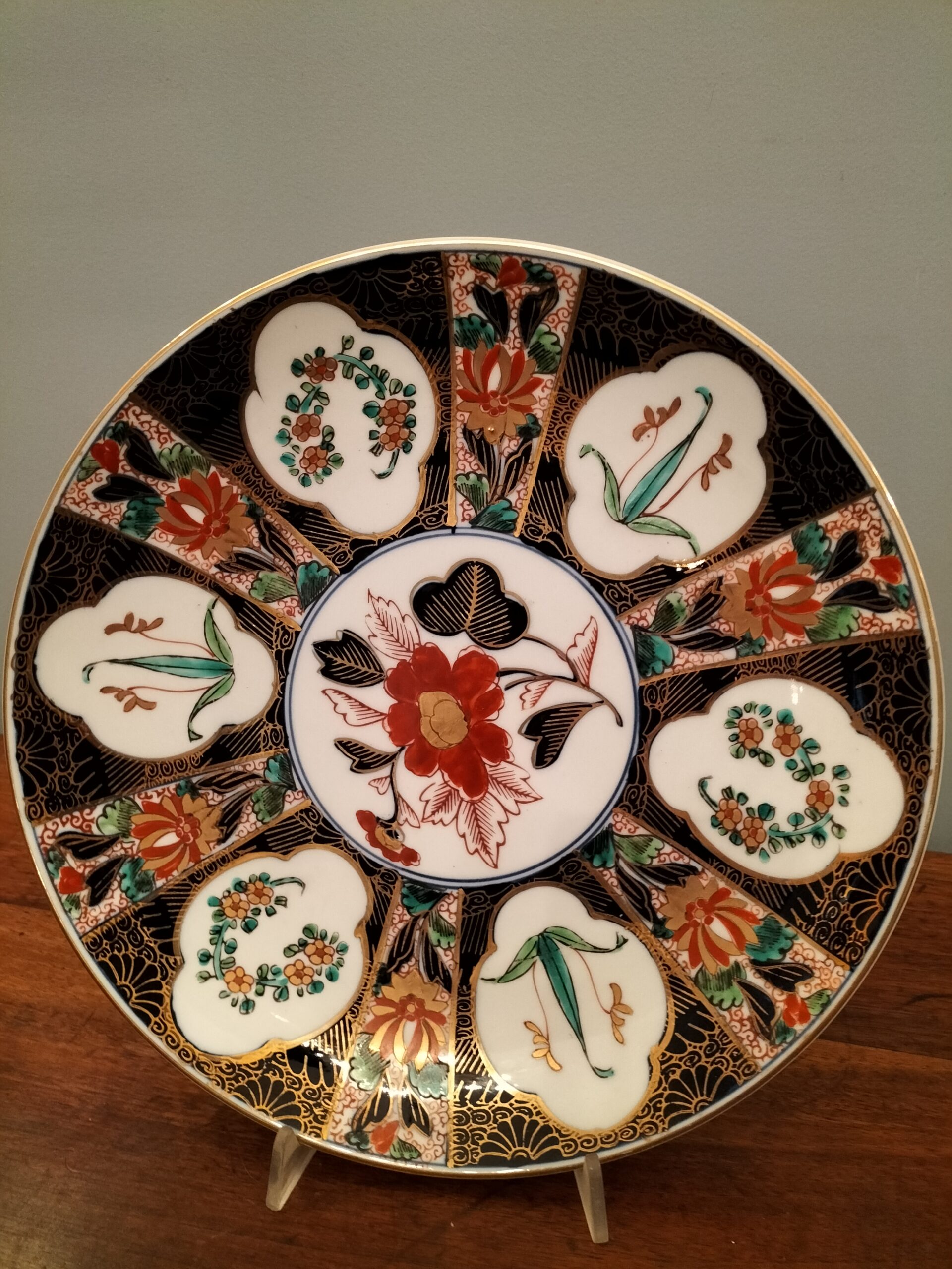 Piatto in porcellana cinese firmato - immagine 2