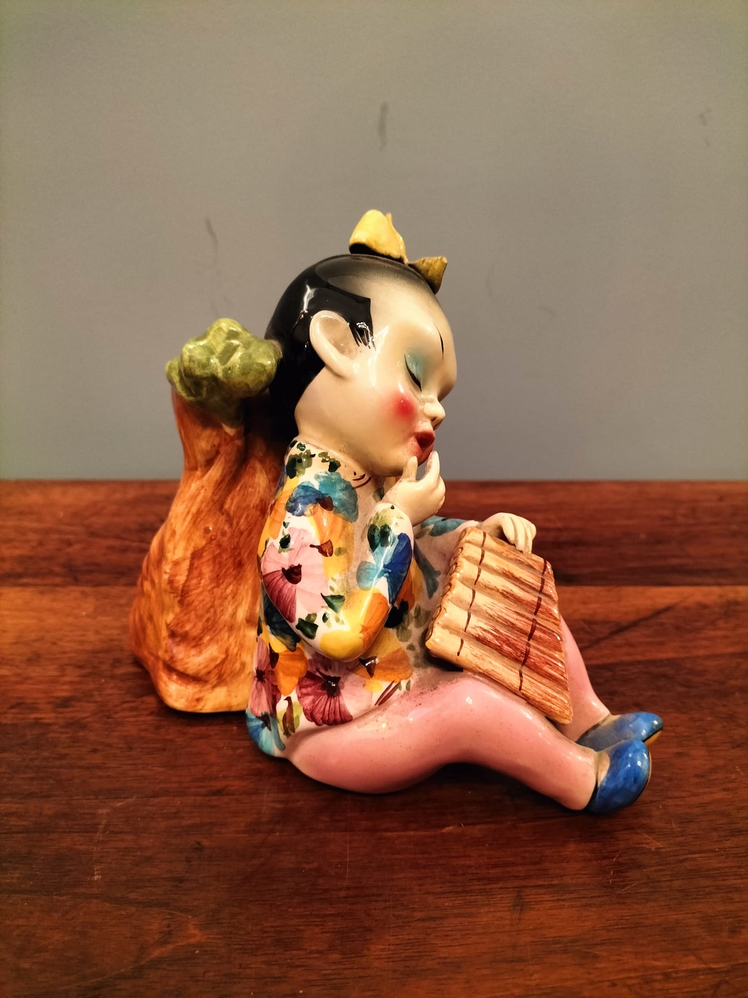 Statuetta in ceramica