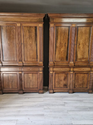 Importante coppia di librerie intarsiate