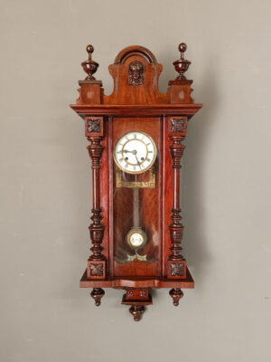 Orologio a pendolo da muro