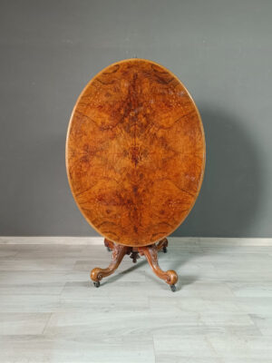 Tavolo a vela inglese