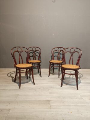 Set di 4 sedie Thonet