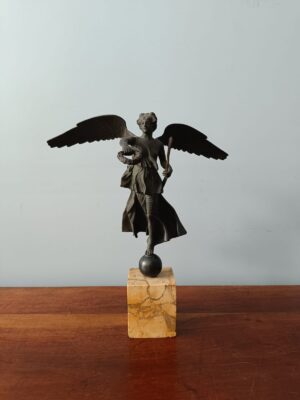 Dea della Vittoria in bronzo