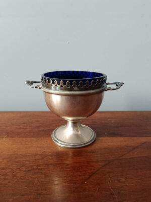 Antica saliera in argento