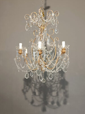 Lampadario in stile Mariantonietta