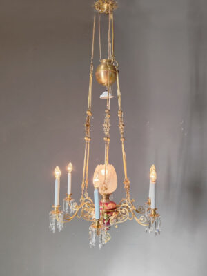 Lampadario a petrolio